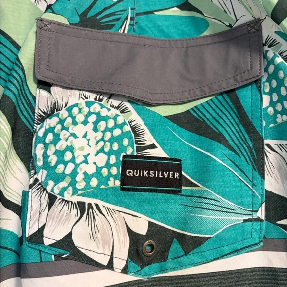 NWT QUIKSILVER SZ 38 Mens Board Shorts w/Pockets, Drawstring Swim Vacation Beach - Picture 8 of 12